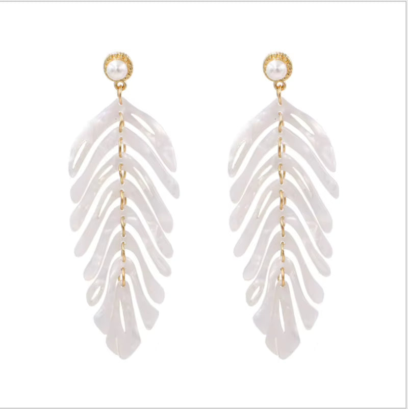 Minar Cute Colorful Resin Arcylic Leaf Drop Earrings