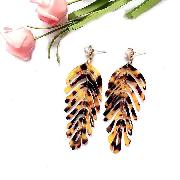 Minar Cute Colorful Resin Arcylic Leaf Drop Earrings